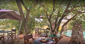 Spécialités Cuisine locale et internationale