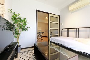2 Bedroom Apartment | Living room | TV - Pebliss Hikari No.3 (Tokyo)