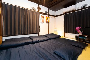 Casa económica, 2 habitaciones (Townhouse) | 2 dormitorios, tabla de planchar con plancha, wifi gratis