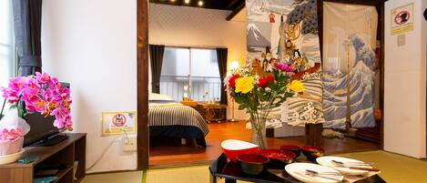 2 Bedrooms Townhouse