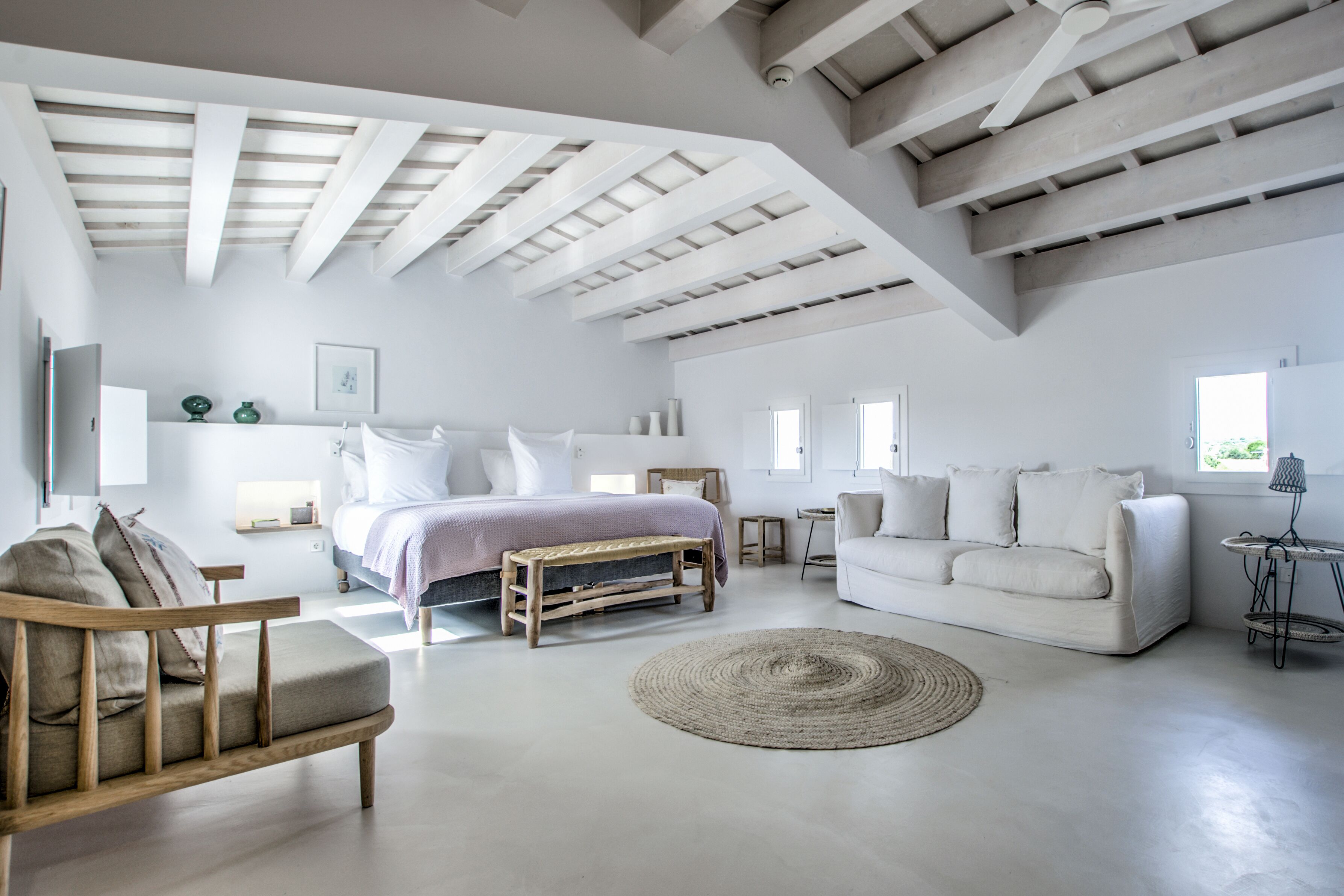 프리미엄 스위트 (Torrevella Suite Prestige) | 고급 침구, 미니바, 객실 내 금고, 책상