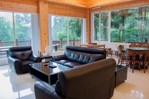 Flat-screen TV - Xitou Star (Lugu)