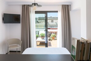 Attico panoramico, terrazzo | Vista dalla camera