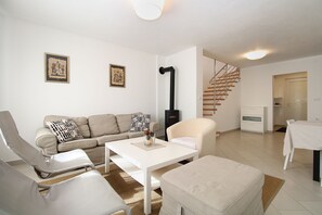 TV - House 1581/16219 (Istria - Valbandon), 2250m from the beach (Valbandon)