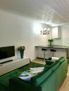 Cottage, 1 Bedroom, River View | Living room | Flat-screen TV - Pedacinho de Mundo Douro (Marco de Canaveses)
