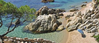 Apartment with sea views 1500 meters from the beach. 6 people.