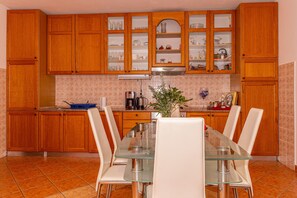 Apartment, 2 Bedrooms, Sea View | Private kitchen | Fridge, microwave, oven, stovetop - Apartment Dadi (Crikvenica)