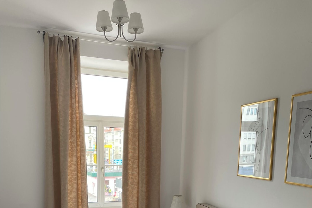 COSY FLAT/w. terrace near Naschmarkt and Centre