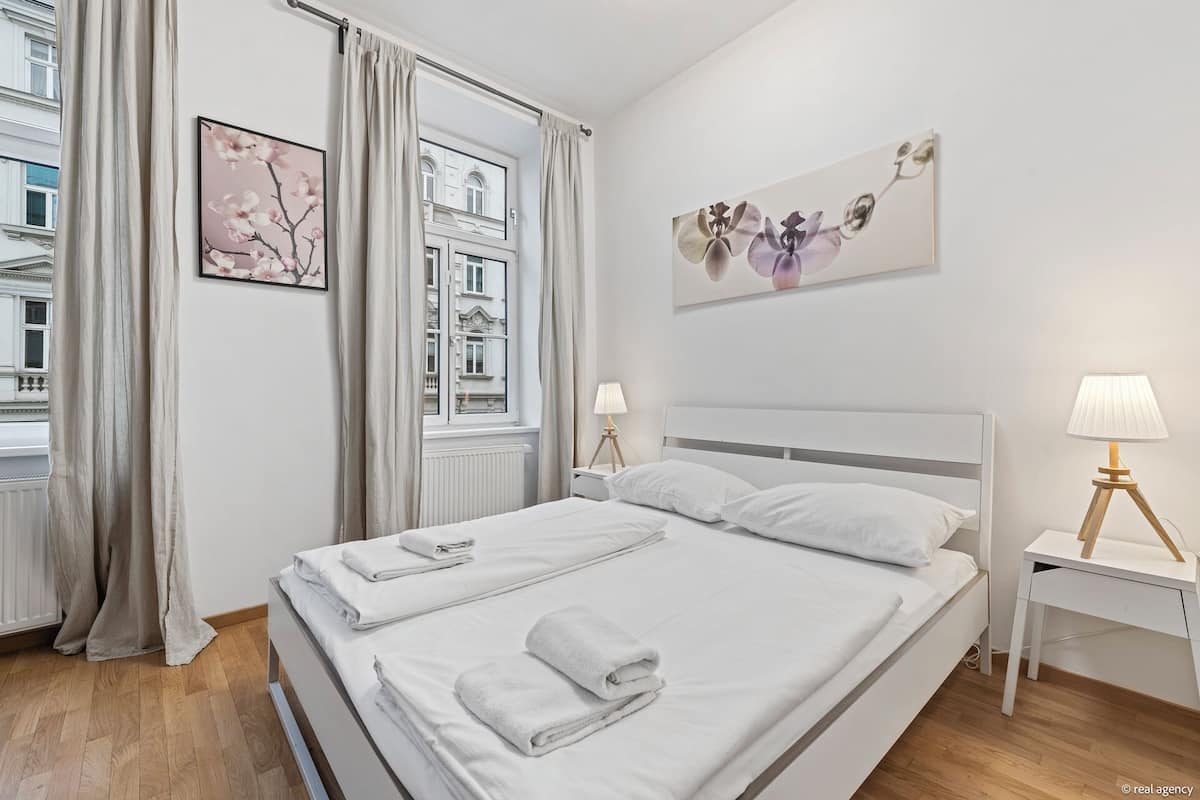 CHEERFUL APARTMENT next to Naschmarkt and Centre | 遮光窗帘、熨斗/熨衣板、免费 WiFi