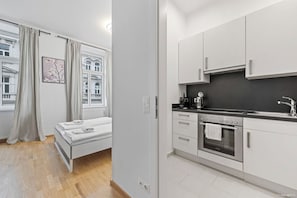 CHEERFUL APARTMENT next to Naschmarkt and Centre | Private kitchen | Fridge, oven, stovetop, dishwasher - easy-flat Pilgramgasse - Apartments near Metro (Vienna)