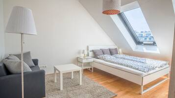 AIRY PENTHOUSE next to Naschmarkt and Centre | Verdunkelungsvorhänge, Bügeleisen/Bügelbrett, kostenloses WLAN