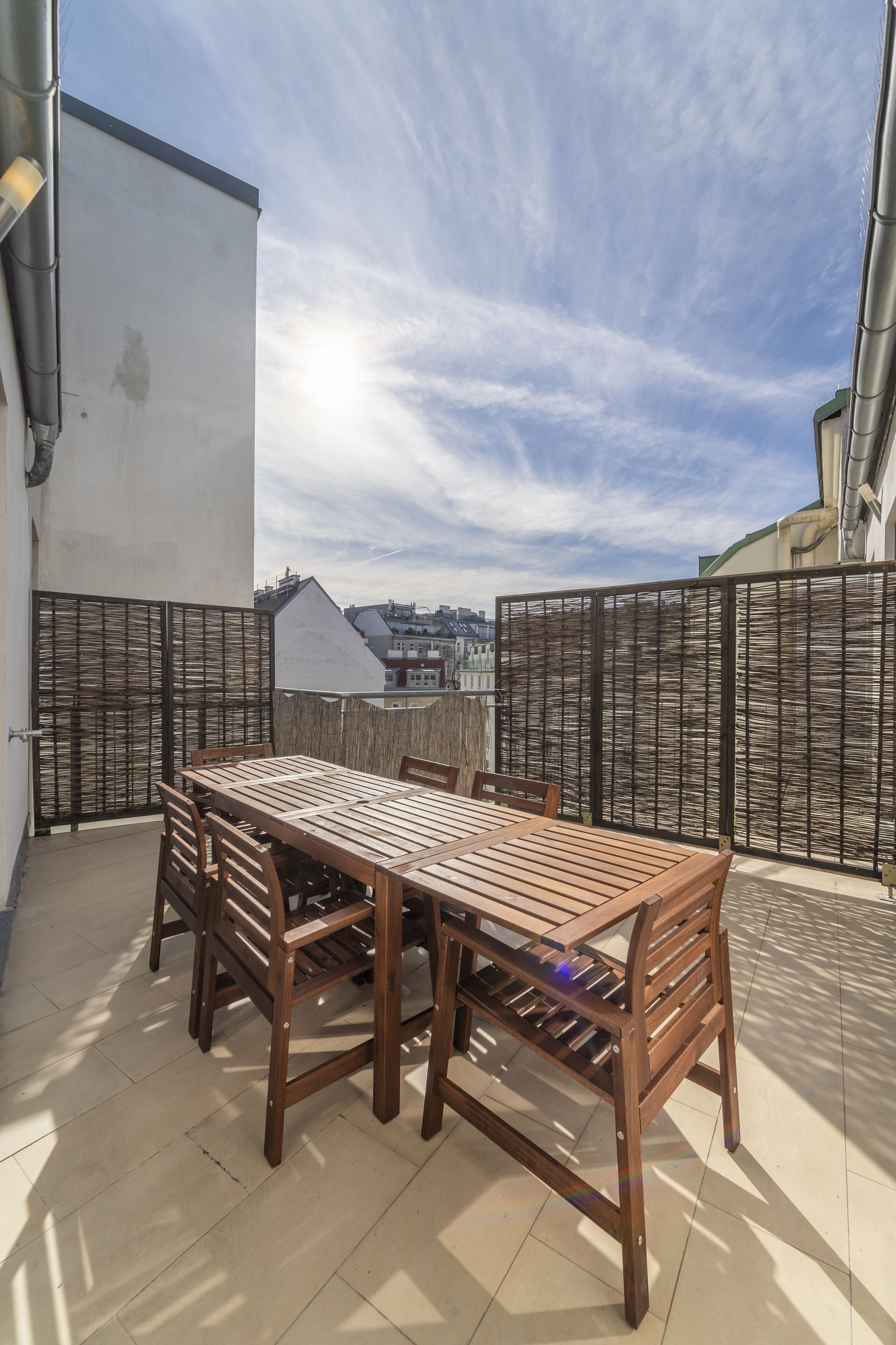 SUNNY FLAT/w. terrace near Naschmarkt and Centre | Balkong