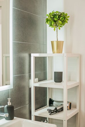 City Apartment | Bathroom - easy-flat Pilgramgasse - Apartments near Metro (Vienna)