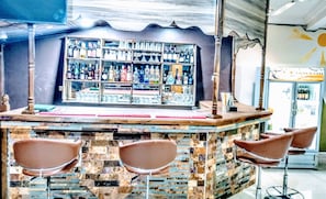 Bar (en la propiedad)