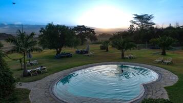 Outdoor pool, pool loungers