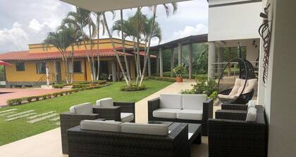 CERRITOS ... NATURE, BEAUTY AND FUN !!