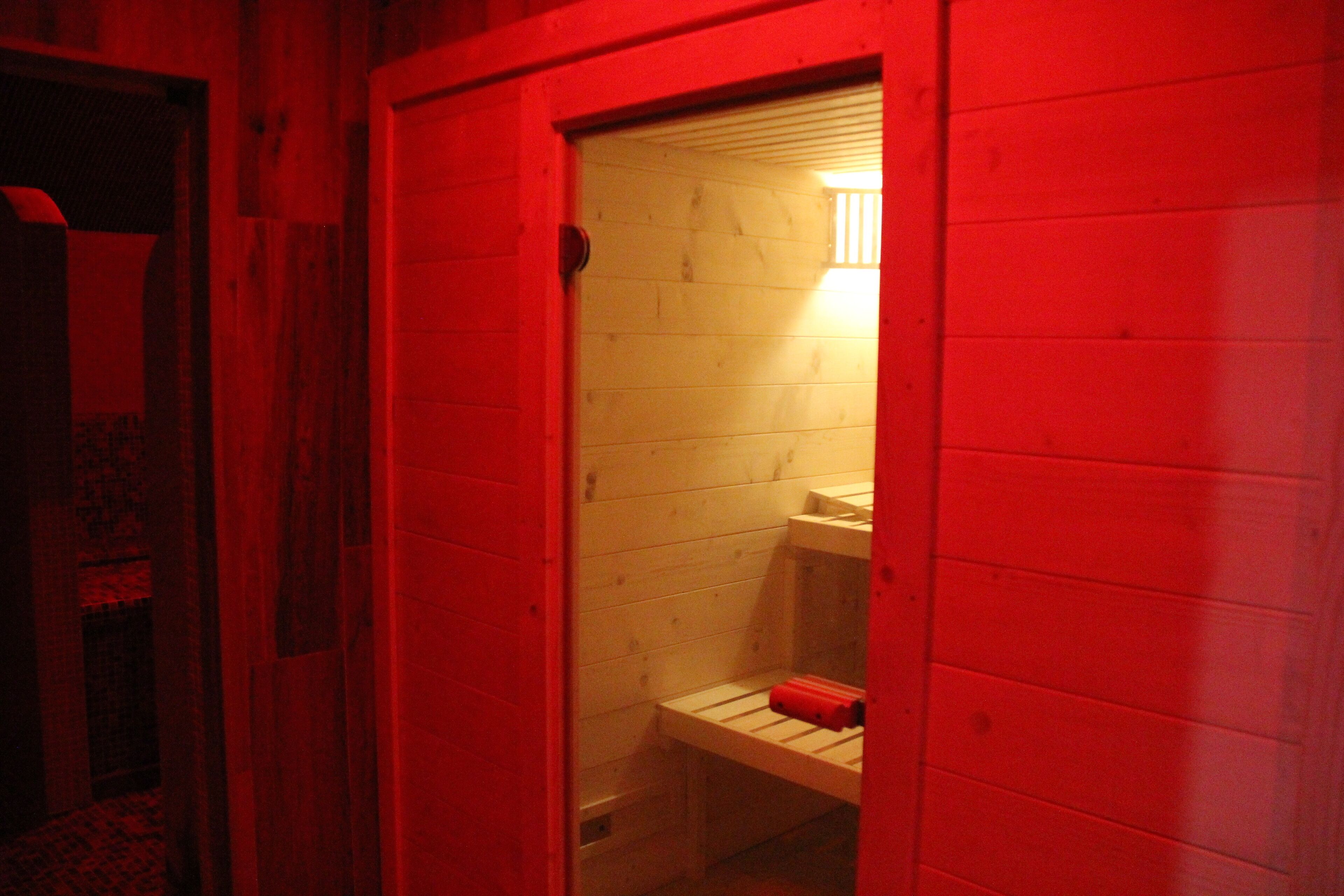 deep-tissue massages, massages