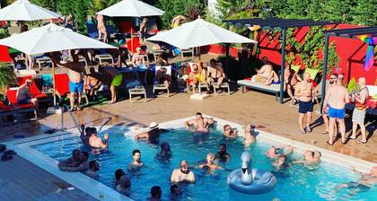 Villa 3 Caparica, Lisbon GAY Beach Hotel