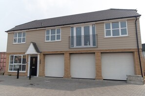 Front of property - The Coach House by Riis Property (Staines)