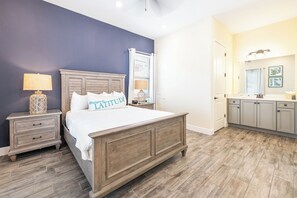 2 chambres, coffre-fort, fer et planche à repasser