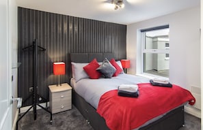 2 bedrooms, iron/ironing board, free WiFi, bed sheets