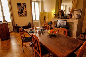 包含每日欧式早餐