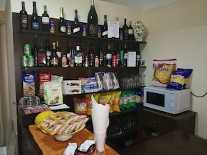 Free daily self-serve breakfast - Atrium Rooms (Catania)