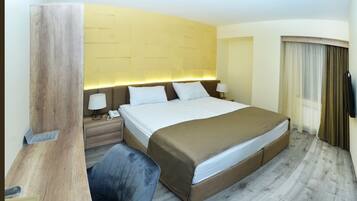 Tabla de planchar con plancha y wifi gratis