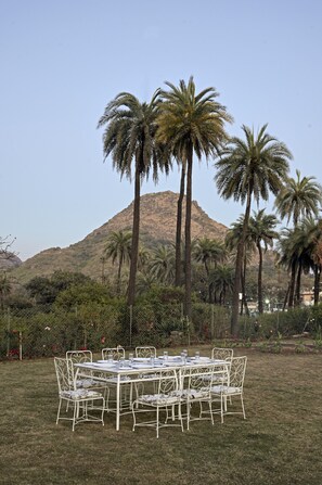Dining - The Mount Bunglow - Mount Abu (Abu Road)