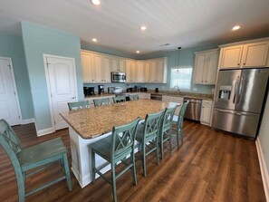 Mini-fridge, dishwasher