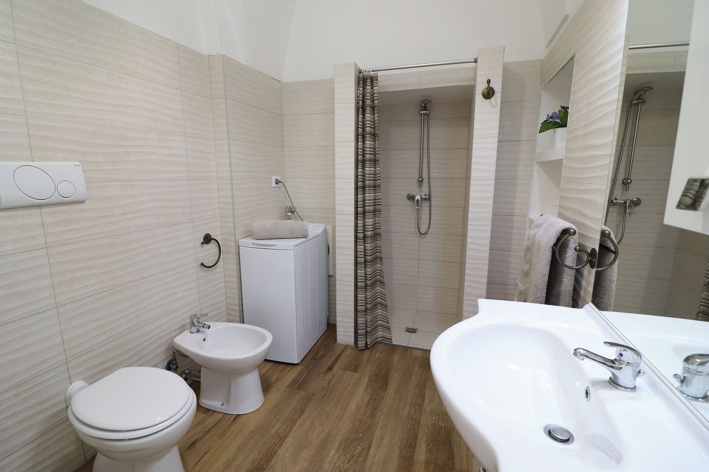 House, 2 Bedrooms, Balcony, City View | Bathroom