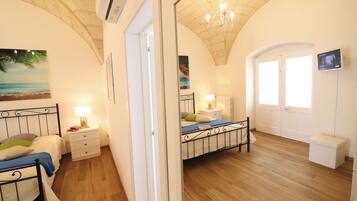 Casa, 2 quartos, sacada, vista para a cidade | 3 quartos