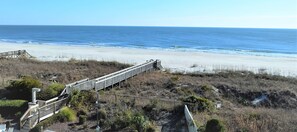 On the beach - Waterforde 302 - Ocean Front in Garden City Beach, SC (Garden City)