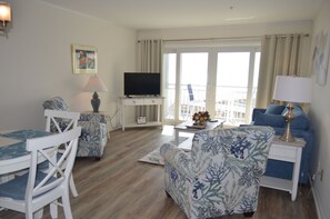 Living area - Waterforde 302 - Ocean Front in Garden City Beach, SC (Garden City)