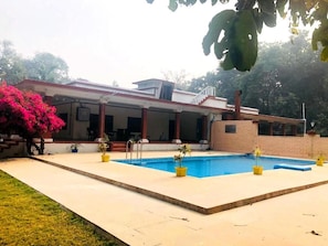 Outdoor pool - Maharaja Kothi (Manpur)