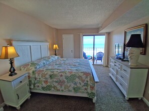 3 bedrooms, WiFi, bed sheets - Atalaya Towers 103 - Oceanfront in Garden City Beach (Garden City)