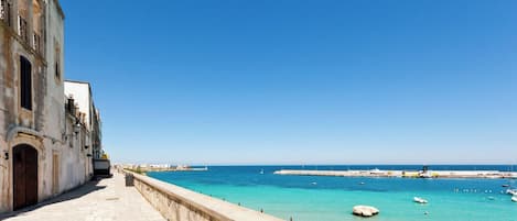 Apartment, 2 Bedrooms, Balcony, City View | Beach