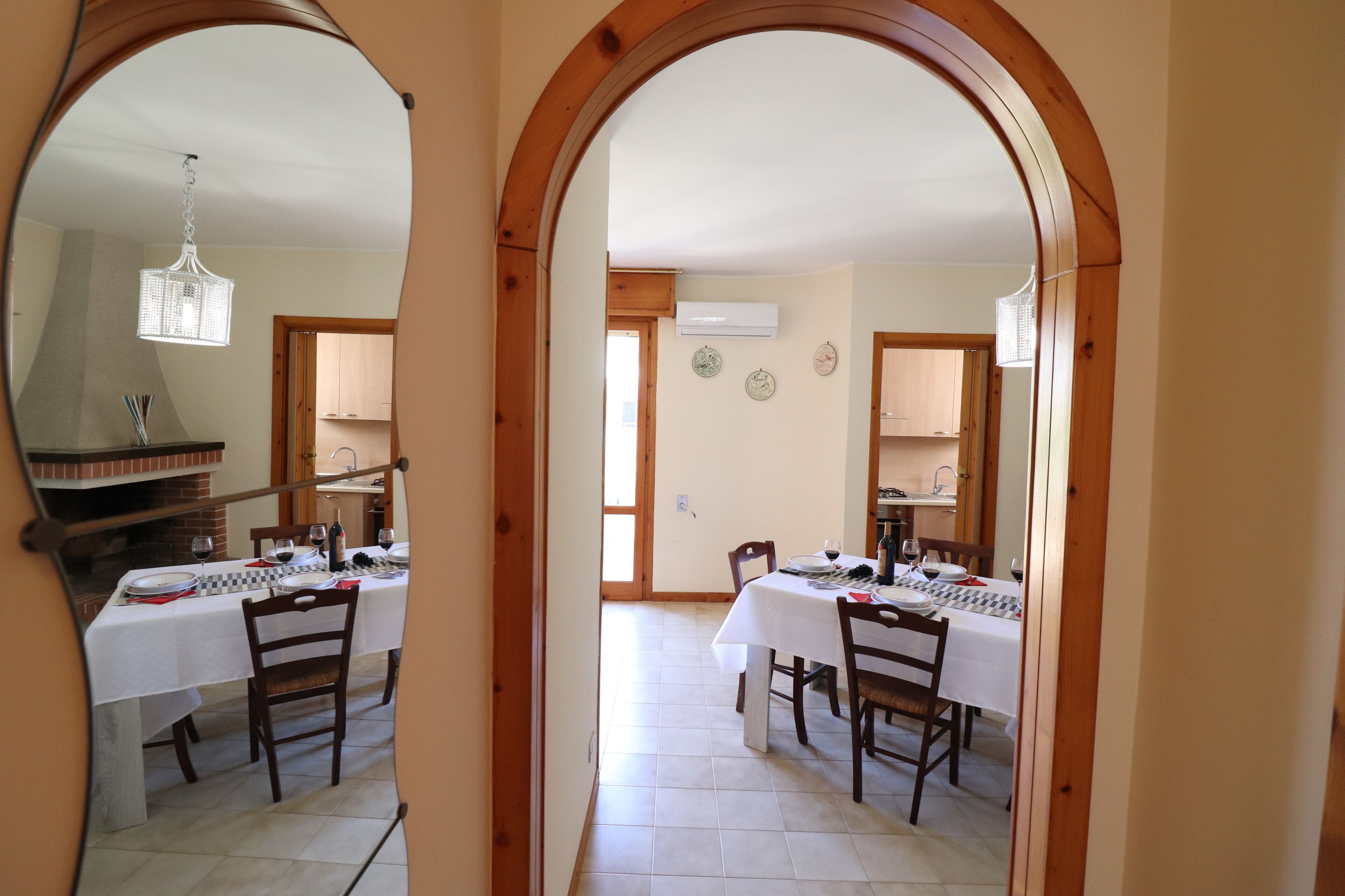 Apartamento, 2 quartos, sacada, vista para a cidade | Sala de jantar