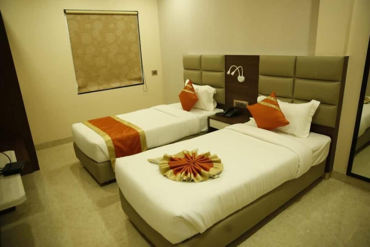 Club Room | Living room