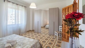 House, 2 Bedrooms, Balcony, Garden View - Elegant Apartment With Sea View In Otranto, Wifi, Air Conditioning And Parking (Otranto)