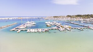 House, 2 Bedrooms, Balcony, Garden View | Marina - Elegant Apartment With Sea View In Otranto, Wifi, Air Conditioning And Parking (Otranto)