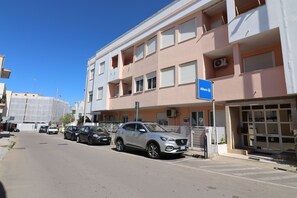 Casa, 2 habitaciones, balcón, vista a la ciudad | Exterior