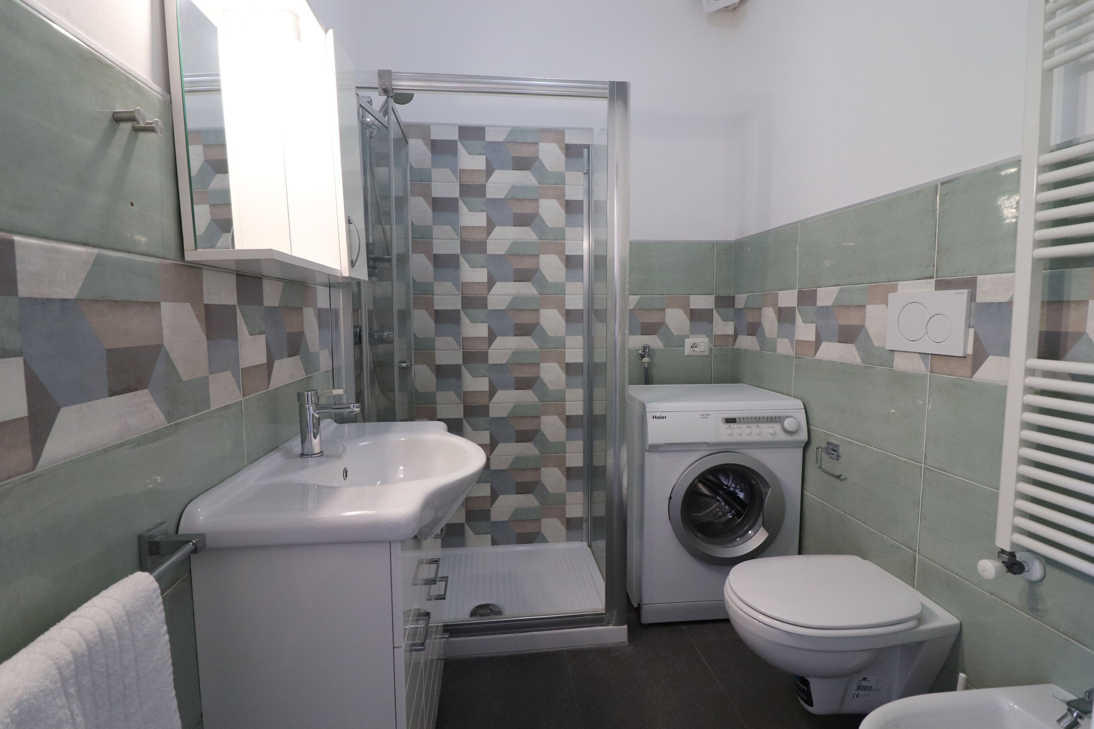 House, 2 Bedrooms, Balcony, City View | Bathroom