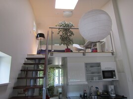 Apartment, Mezzanine | Egyptian cotton sheets, premium bedding, individually decorated