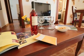 Casa, 2 camere da letto, balcone, vista città | Interni