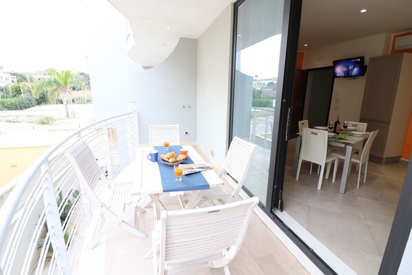 Ferienhaus, 2 Schlafzimmer, Balkon, Stadtblick | Unterkunftsgelände