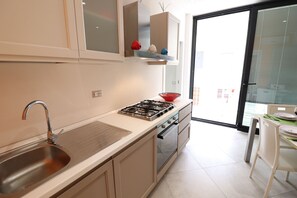 Ferienhaus, 2 Schlafzimmer, Balkon, Stadtblick | Innenbereich