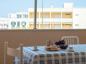 Ferienhaus, 2 Schlafzimmer, Balkon, Stadtblick | Balkon