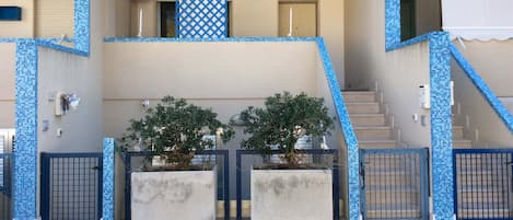 House, 1 Bedroom, Balcony, City View | Exterior