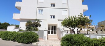 Casa Virginia Elegant One-bedroom Apartment Near the Beach